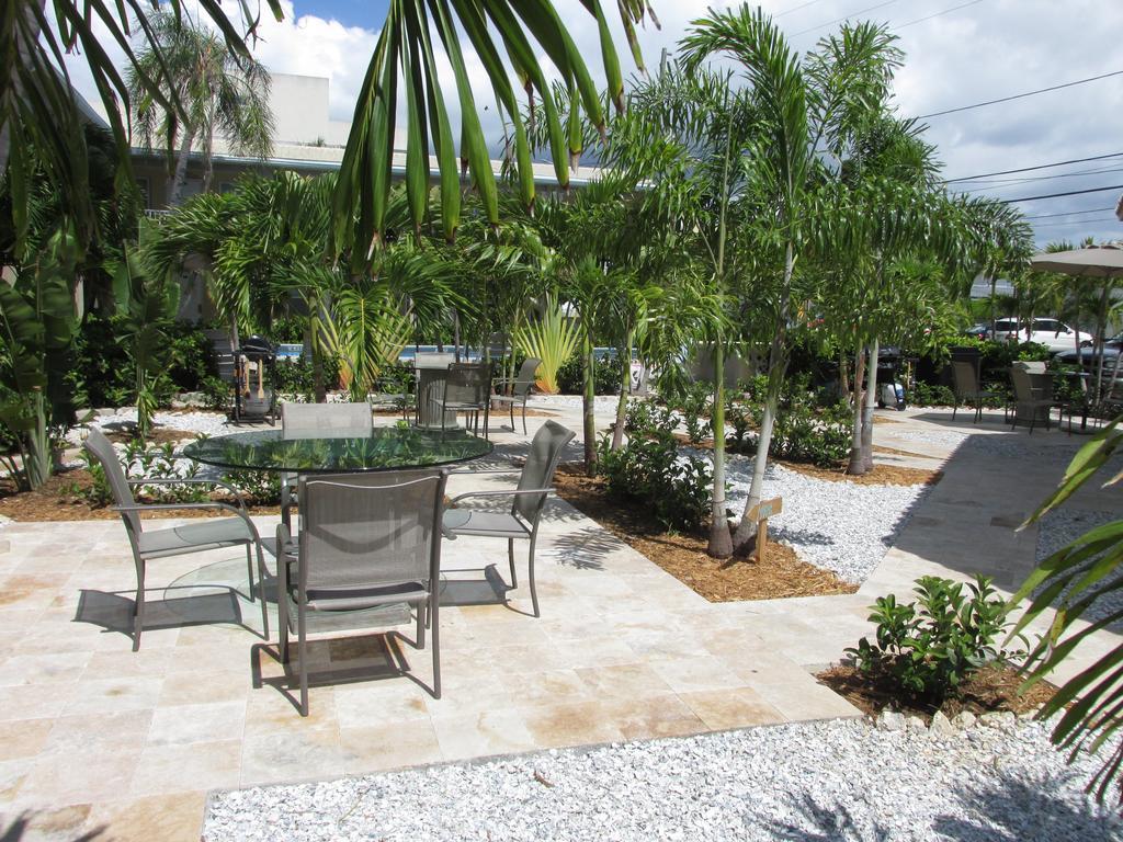 The Costal Hotel Clearwater Esterno foto